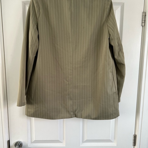 PrettyLittleThing PLT sage khaki green oversized pinstripe blazer jacket sz 10 - Picture 9 of 9